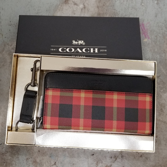 Coach Other - NWIB COACH BUFFALO PLAID WALLET KEYCHAIN